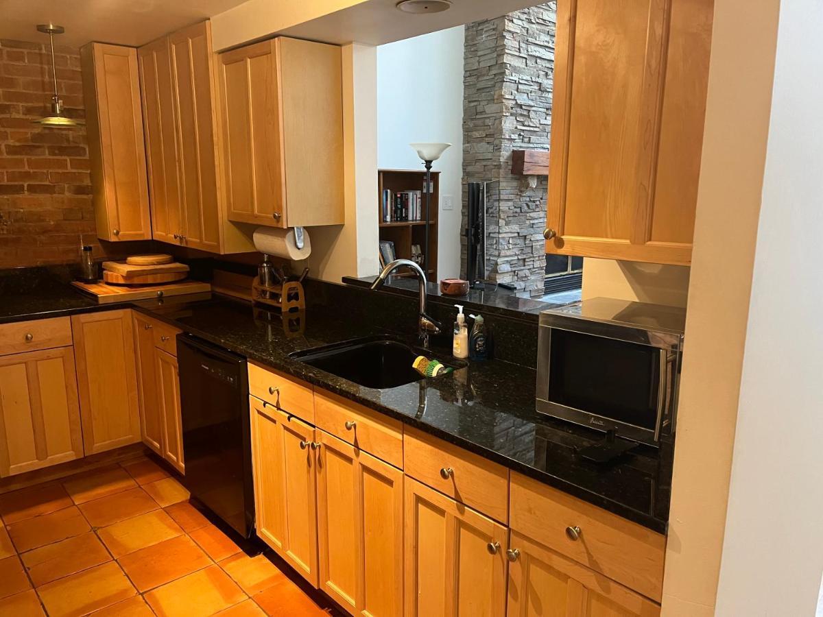 Full Loft-Style Apartment Near Omni Нью-Хейвен Экстерьер фото
